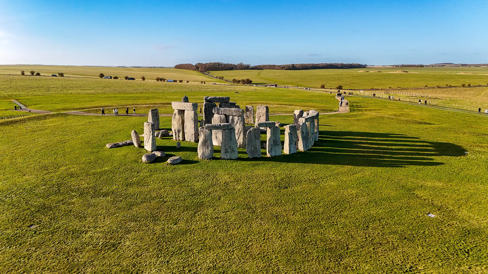 Beuscherschlange bei den Stonehenge in Südengland